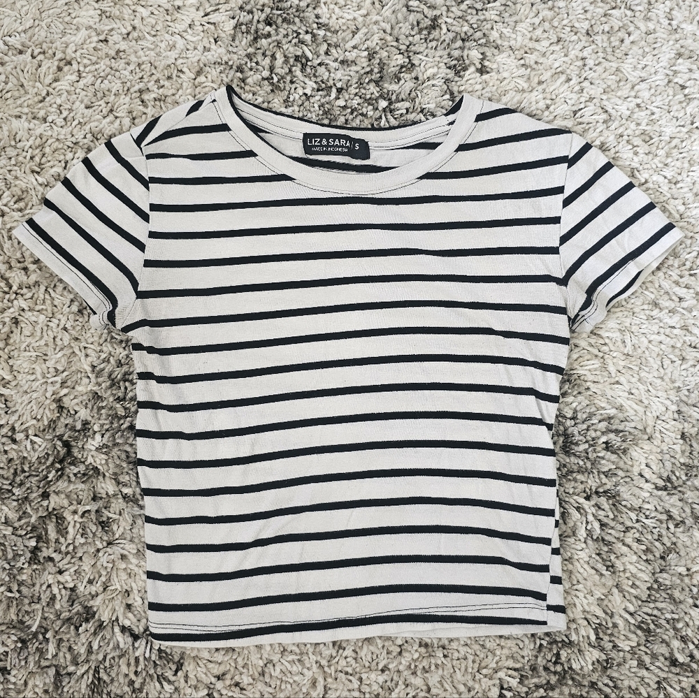 Women's Small Liz & Sara Black and White Top